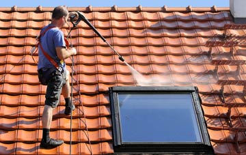 roof cleaning Newbigging